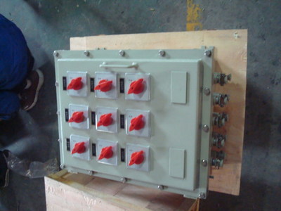 【特價銷售照明配電箱、配電柜、無功補償柜】價格,廠家,圖片,無功補償裝置,瑞安市恒安電氣-